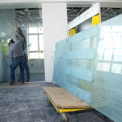 Caixilharia de alumínio instalada por Vale do Caia Construções